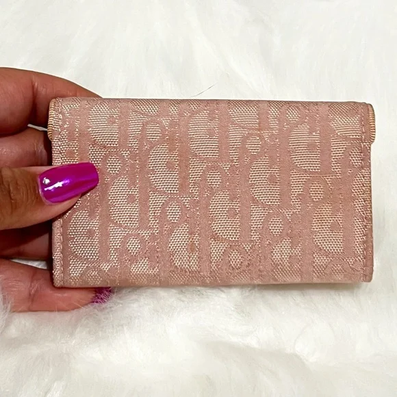 💖SOLD💖Dior Pink Trotter Key Holder - Picture 2 of 3